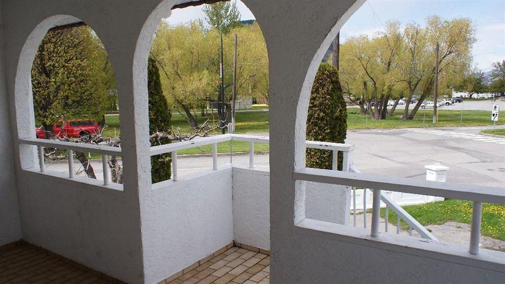 Riverside Motel Pentiction Zewnętrze zdjęcie